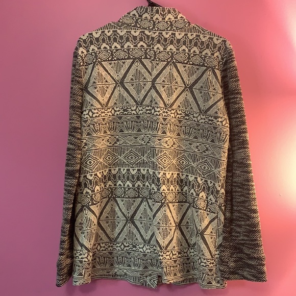 Buckle Jacket - Picture 2 of 5